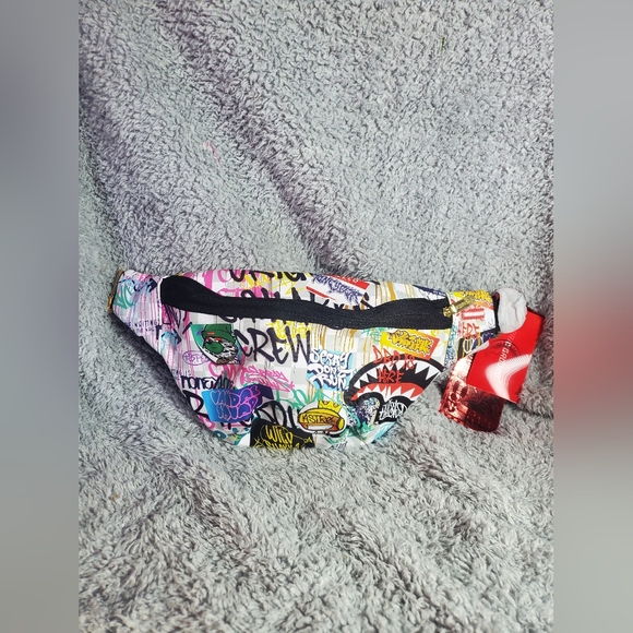 Sprayground Create Another Day Crossbody - Picture 10 of 10